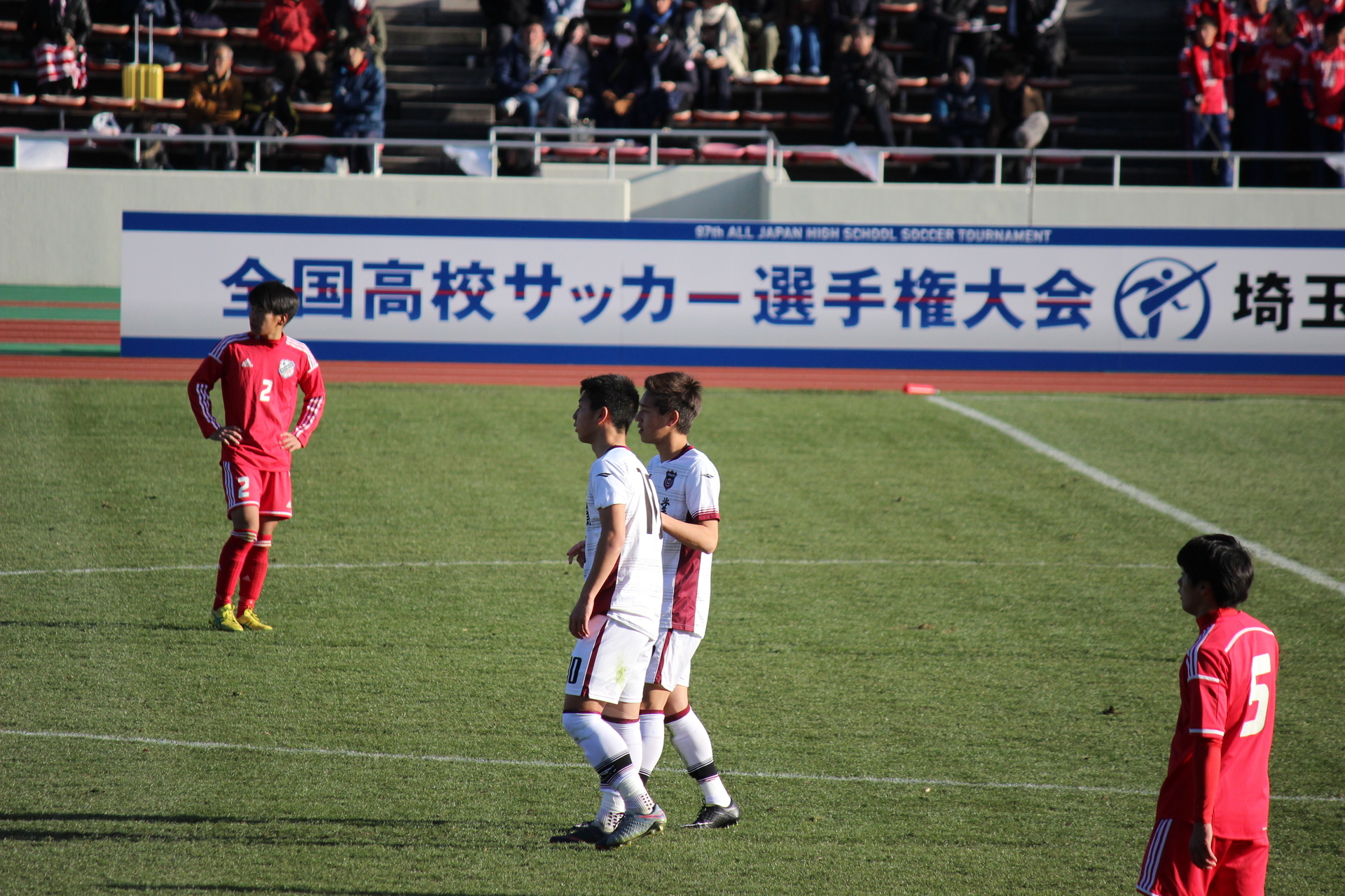 18 12 31 1 高校選手権1回戦 旭川実業対和歌山北 通勤準急スタジアム行き３