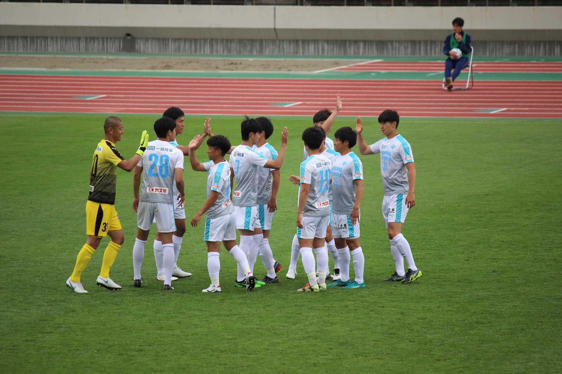 19 5 6 関東大学サッカー 筑波大対順天堂大 通勤準急スタジアム行き３