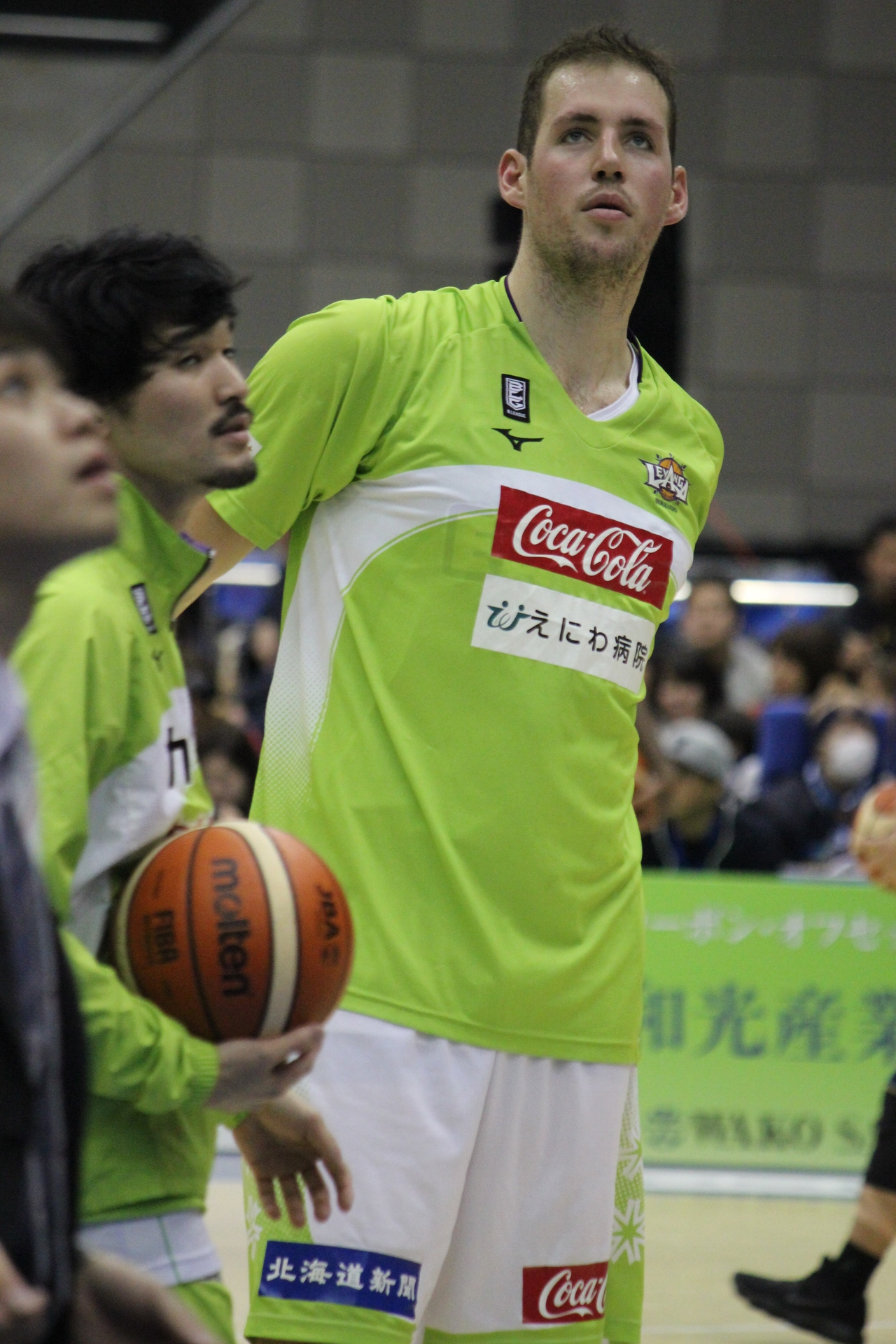 17 12 24 Bリーグ 横浜対北海道 通勤準急スタジアム行き３